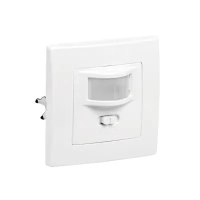 Датчик движения ДД 030 белый 500Вт 160гр 9м IP20 IEK E-PRO