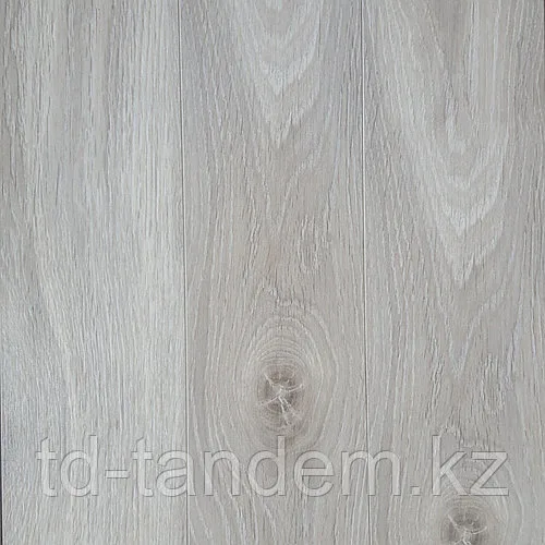 Ламинат Kronopol Flooring LINEA Plus 3509 Дуб Венецианский 32класс/10мм фаска (узкая доска)