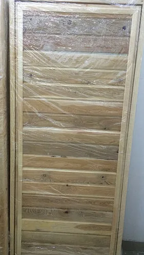 Дверь банная глухая из лиственницы  (коробка сосна) 180*70