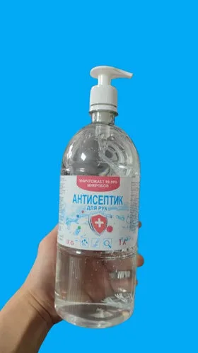 Жидкий антисептик для обработки рук с дозатором. Спрей